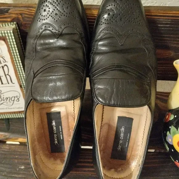 VINTAGE PIERRE CARDIN DRESS SHOES - Picture 2 of 8